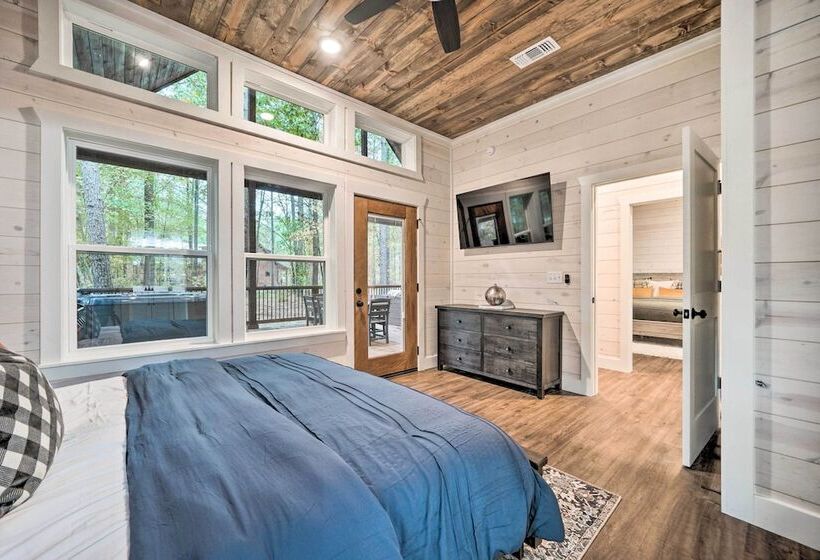 Broken Bow Cabin W/ Private In Law Suite & Hot Tub