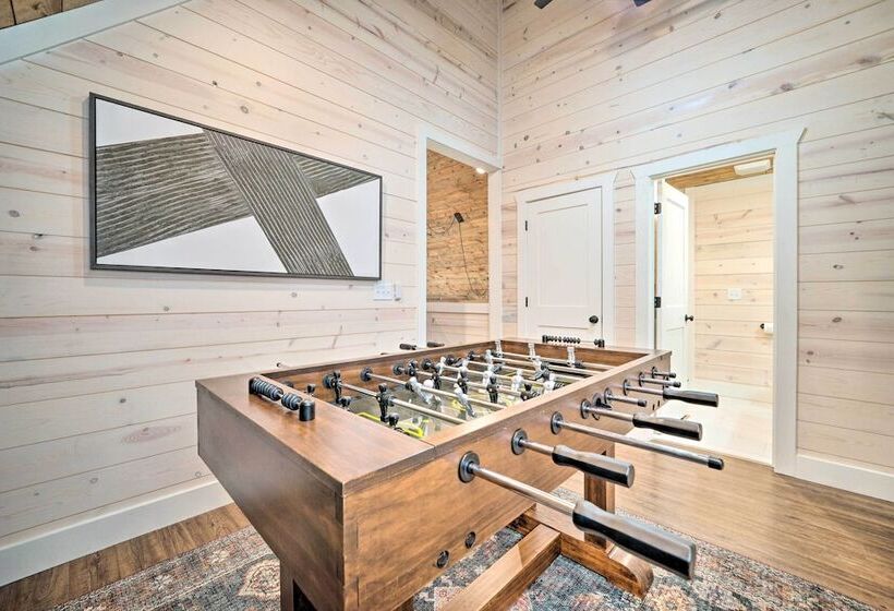 Broken Bow Cabin W/ Private In Law Suite & Hot Tub