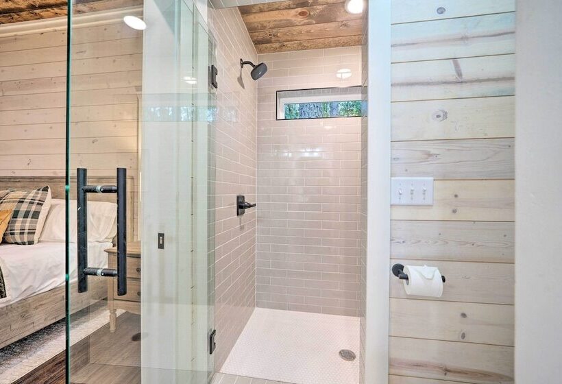 Broken Bow Cabin W/ Private In Law Suite & Hot Tub