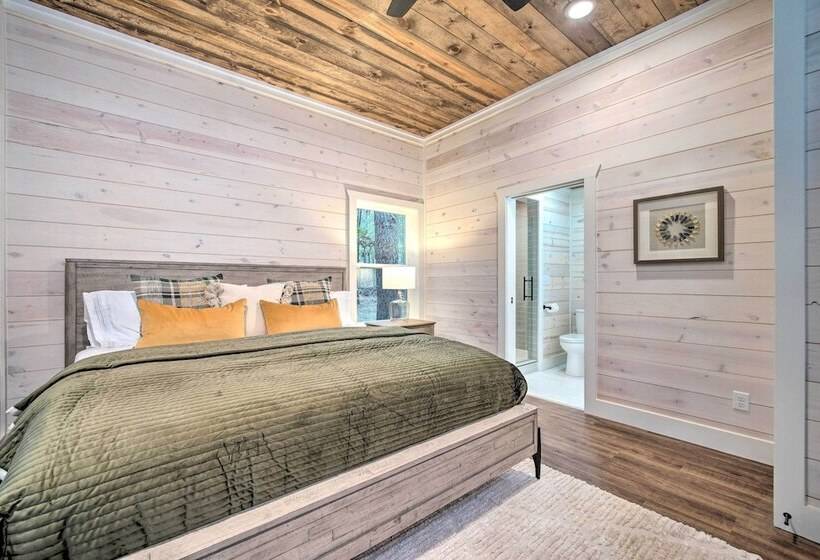 Broken Bow Cabin W/ Private In Law Suite & Hot Tub