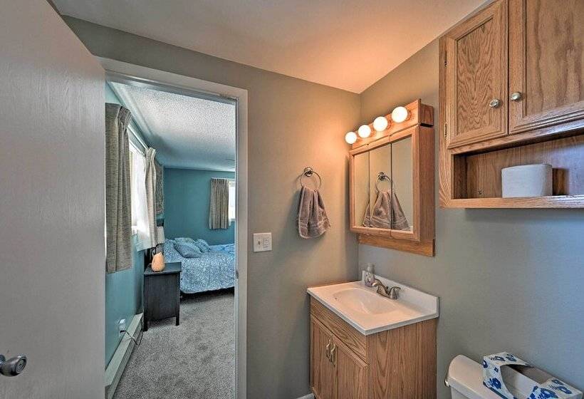 Buena Vista Home W/ Private Yard, Near Hiking