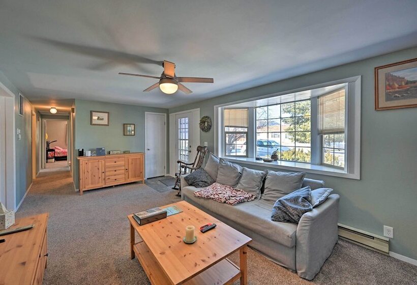 Buena Vista Home W/ Private Yard, Near Hiking