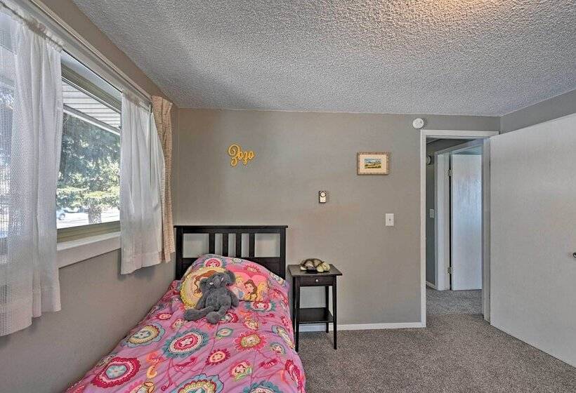 Buena Vista Home W/ Private Yard, Near Hiking