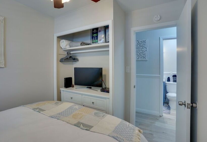 Catalina Island Duplex   Steps To Beach & Pier!