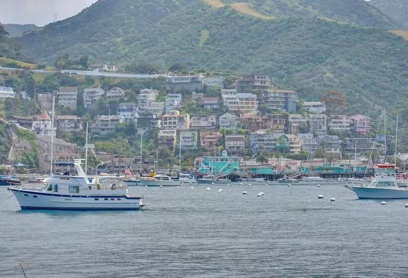 Catalina Island Duplex   Steps To Beach & Pier!