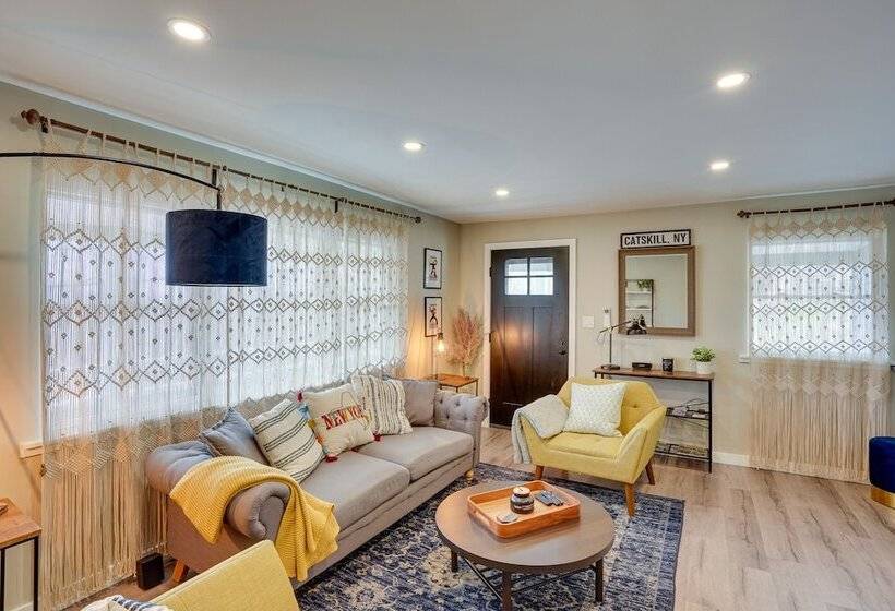 Catskill Vacation Rental: Private Deck & Fire Pit