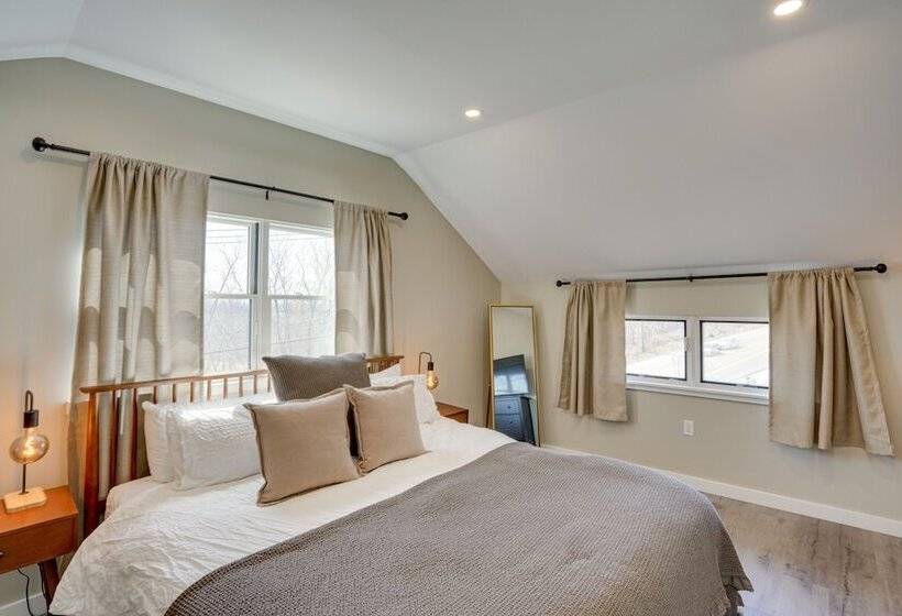 Catskill Vacation Rental: Private Deck & Fire Pit