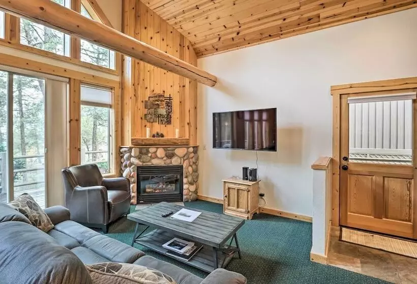 Chalet At Running Y Resort W/ Wraparound Deck!