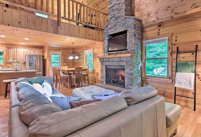 Charming Mtn Cabin 2 Mi From Downtown Boone!