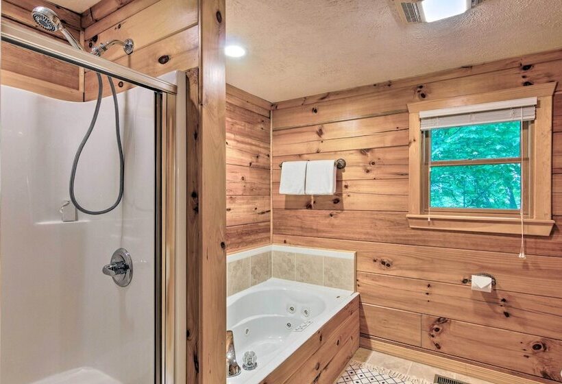 Charming Mtn Cabin 2 Mi From Downtown Boone!