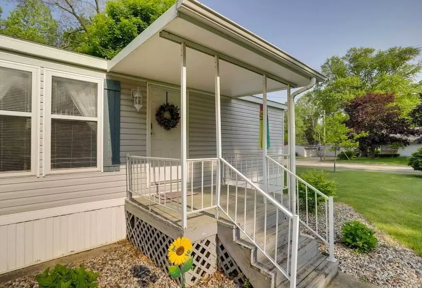 Charming South Haven Home   Great Location!
