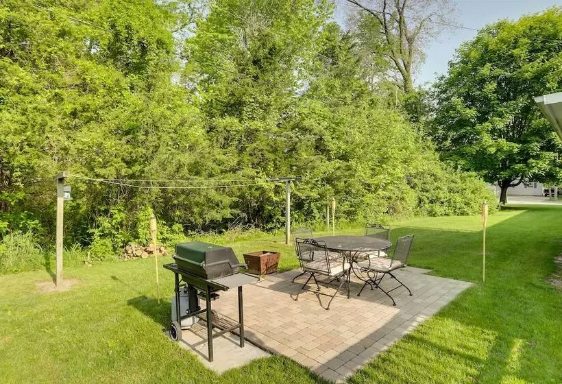 Charming South Haven Home   Great Location!