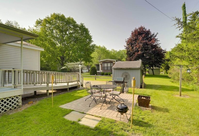 Charming South Haven Home Great Location!