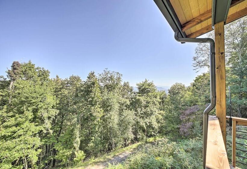 Contemporary Home W/ Deck & Mountain Views!