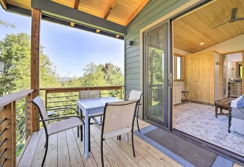 Contemporary Home W/ Deck & Mountain Views!