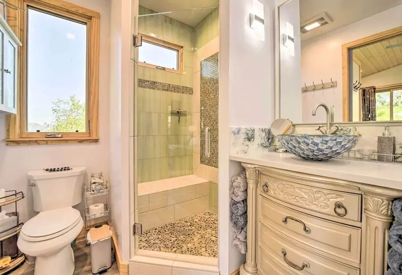 Contemporary Home W/ Deck & Mountain Views!