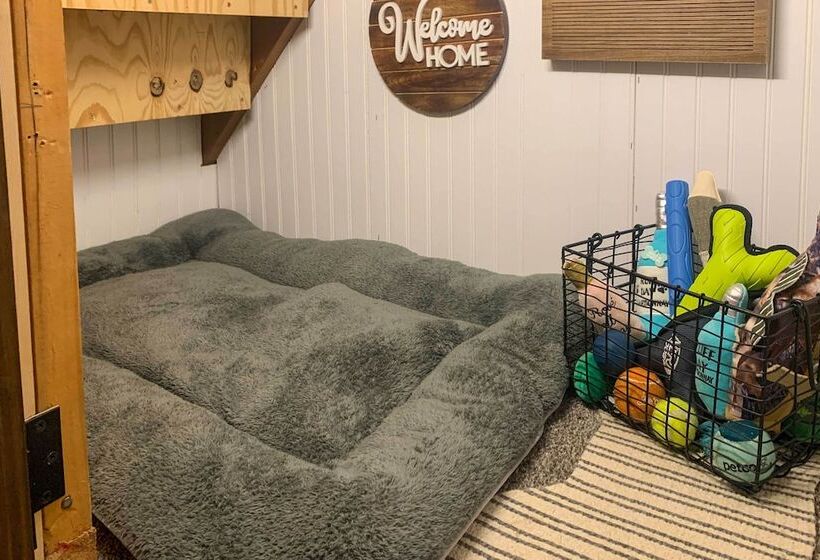 Cozy A Frame W/ Hot Tub, Fire Pit, & Fireplace!