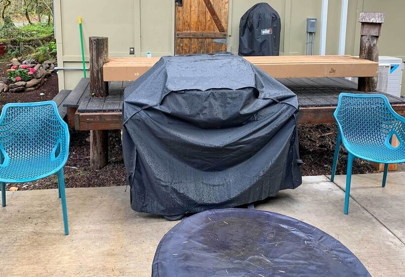 Cozy A Frame W/ Hot Tub, Fire Pit, & Fireplace!