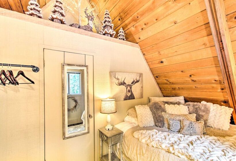 Cozy A Frame W/ Hot Tub, Fire Pit, & Fireplace!