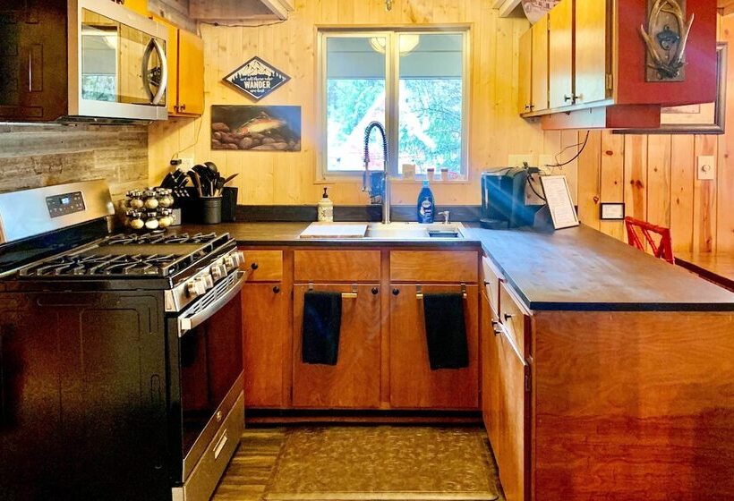 Cozy A Frame W/ Hot Tub, Fire Pit, & Fireplace!