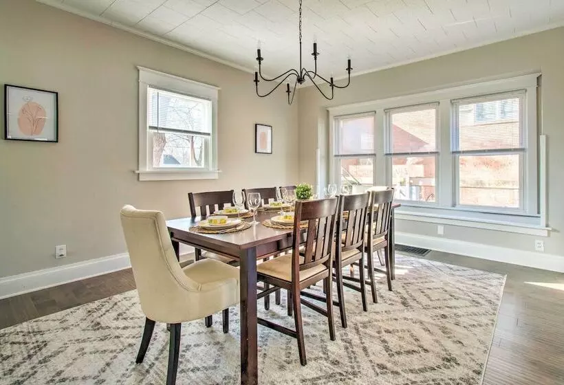 Cozy Illinois Home   Near Fishing & Golfing!