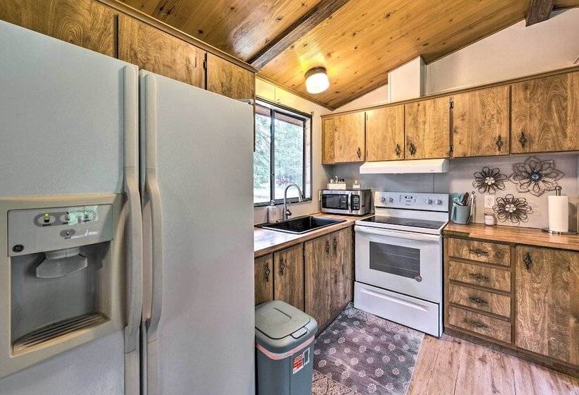 Cute Donnelly Cabin In The Woods W/ Fire Pit!