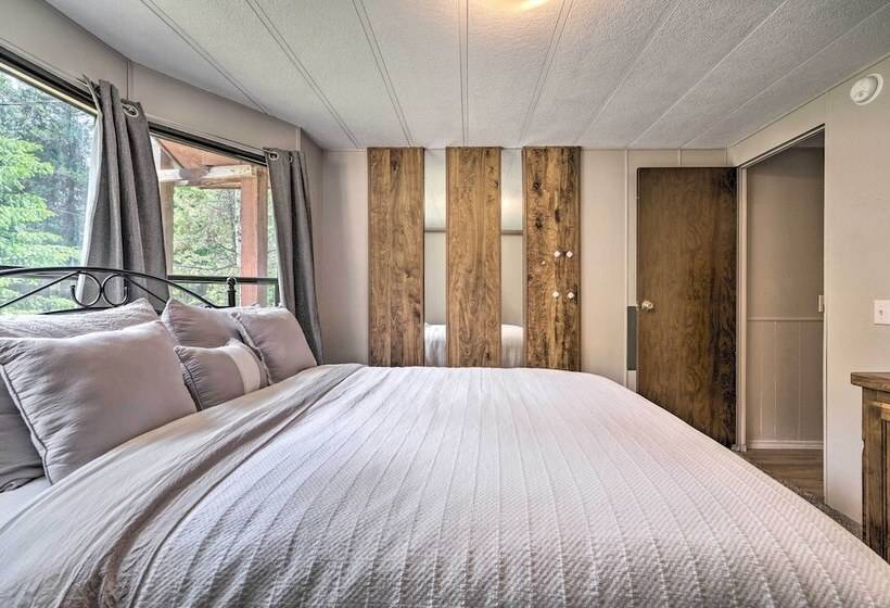 Cute Donnelly Cabin In The Woods W/ Fire Pit!