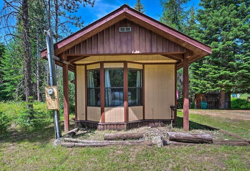 Cute Donnelly Cabin In The Woods W/ Fire Pit!