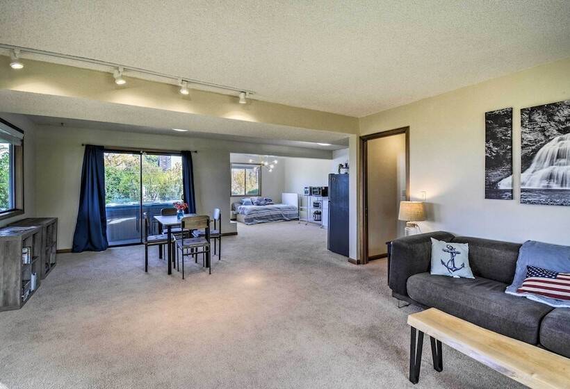 Dog Friendly Lakewood Apartment W/ Private Hot Tub