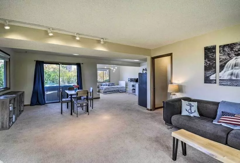 Dog Friendly Lakewood Apartment W/ Private Hot Tub