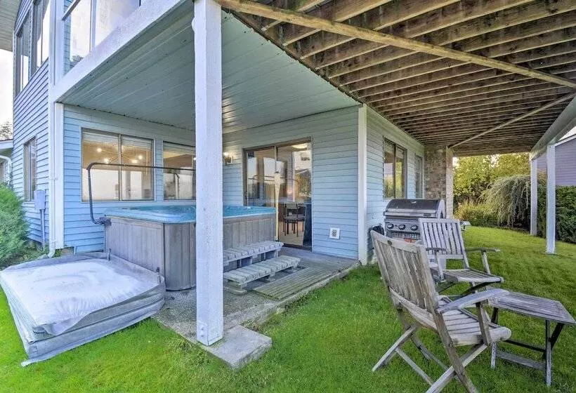Dog Friendly Lakewood Apartment W/ Private Hot Tub