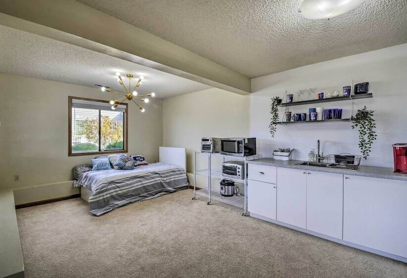 Dog Friendly Lakewood Apartment W/ Private Hot Tub