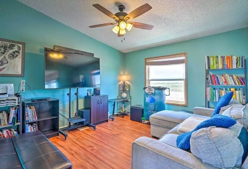 East Colorado Springs Home W/ Game Room + Backyard