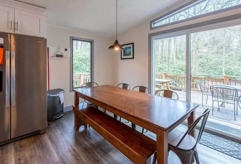 Walk To Lake: Family Home W/ Game Room, Deck & Bbq