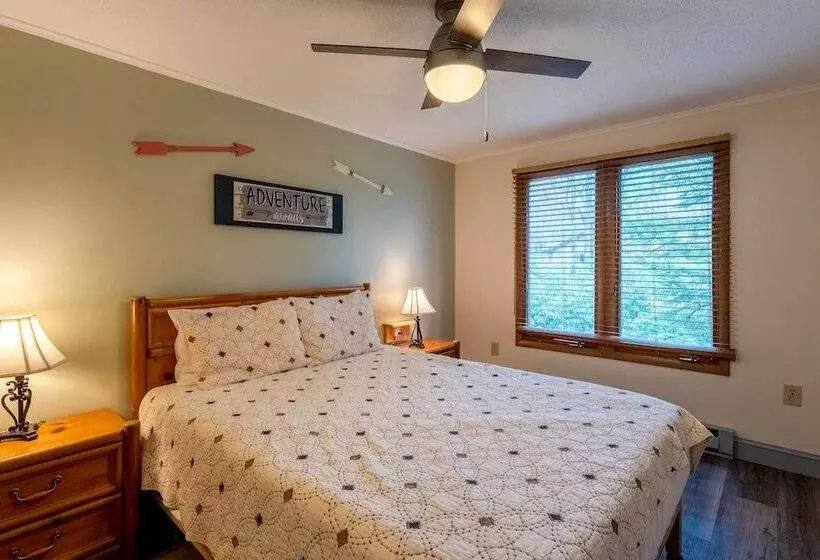 Walk To Lake: Family Home W/ Game Room, Deck & Bbq