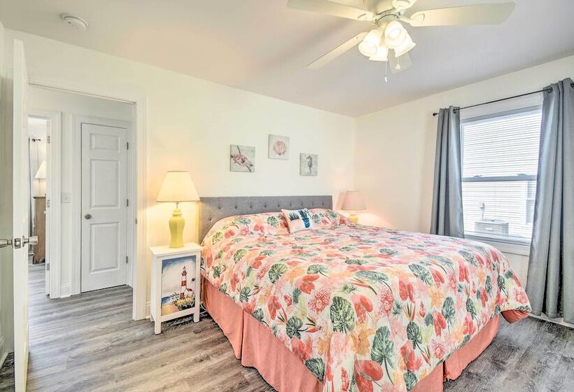 Freshly Remodeled Beach House, Steps To Shore