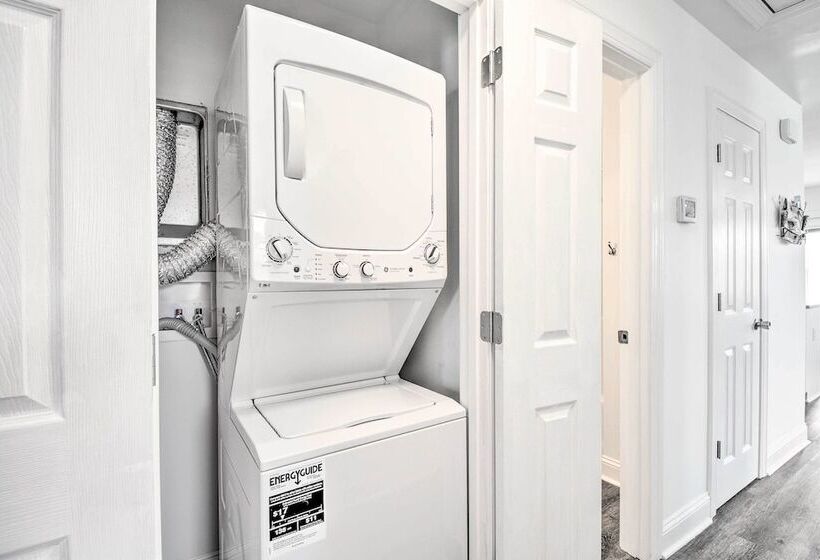 Freshly Remodeled Beach House, Steps To Shore