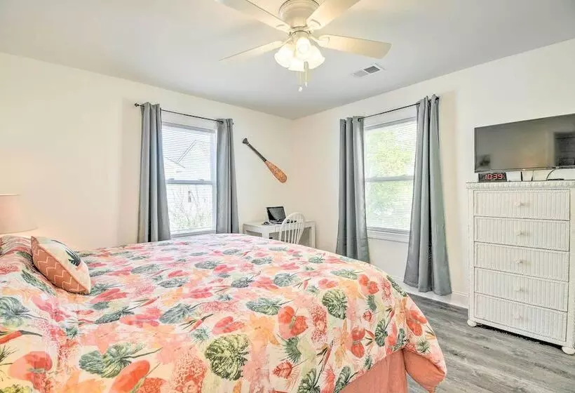 Freshly Remodeled Beach House, Steps To Shore