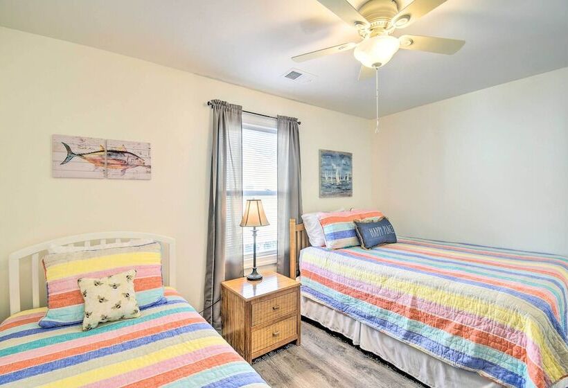 Freshly Remodeled Beach House, Steps To Shore