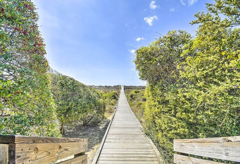 Freshly Remodeled Beach House, Steps To Shore
