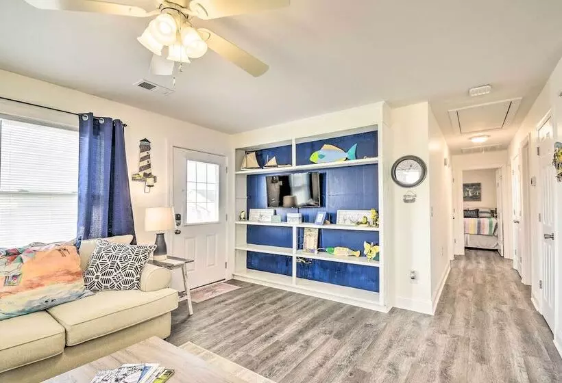 Freshly Remodeled Beach House, Steps To Shore