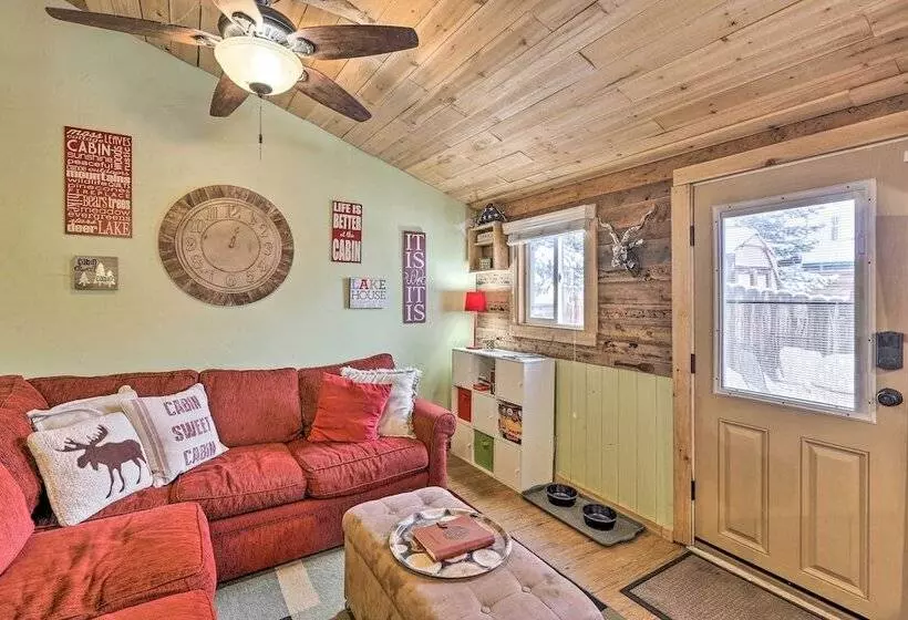 1 Mi To Grand Lake: Pet Friendly Cabin W/ Grill!