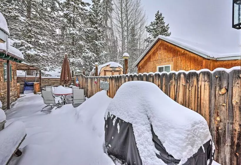 1 Mi To Grand Lake: Pet Friendly Cabin W/ Grill!