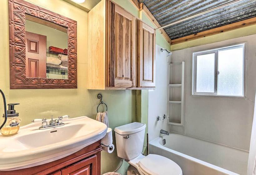 1 Mi To Grand Lake: Pet Friendly Cabin W/ Grill!