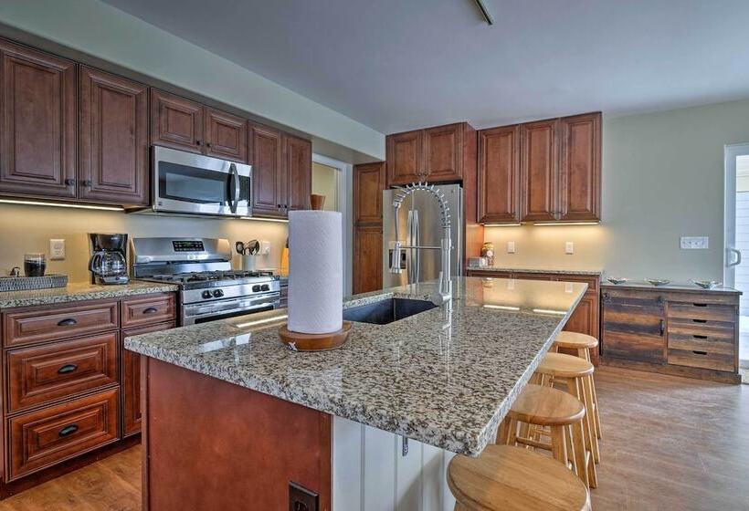 30 Mi To Crested Butte: Dog Friendly Home By River