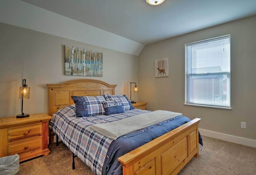 30 Mi To Crested Butte: Dog Friendly Home By River