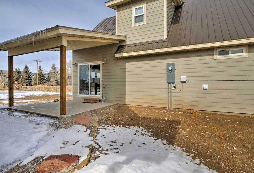 30 Mi To Crested Butte: Dog Friendly Home By River