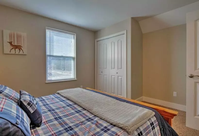 30 Mi To Crested Butte: Dog Friendly Home By River