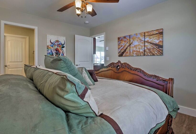 30 Mi To Crested Butte: Dog Friendly Home By River