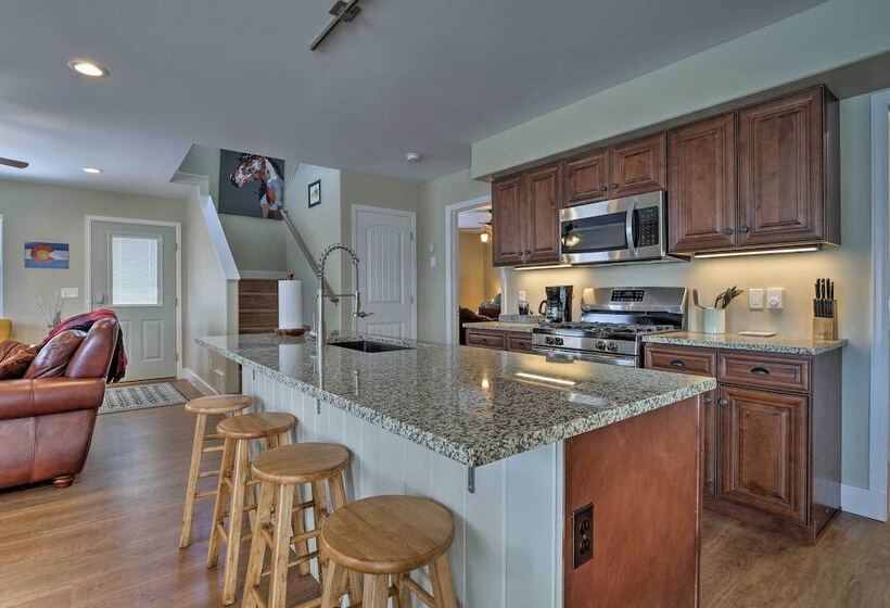 30 Mi To Crested Butte: Dog Friendly Home By River